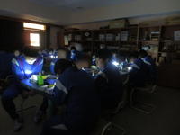 実験中の３年生