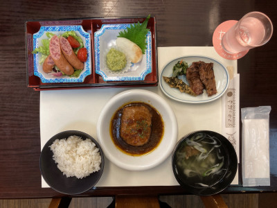 修学旅行　夕飯３