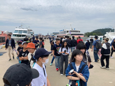修学旅行　遊覧船１