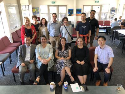 Schoolのスタッフの皆さんと Schoolのスタッフの皆さんと